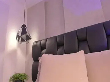 Stripchat Adult Webcam of Blue_Angell