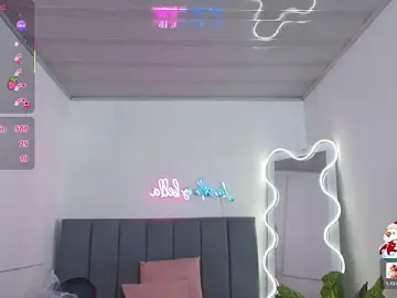 Stripchat Sex Cam of oliviia_tay