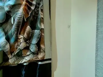 Stripchat Sex Cam of Sophie_Janner