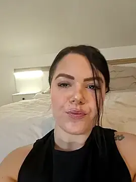 Stripchat Watch Live Sex Cams of Xladycharme
