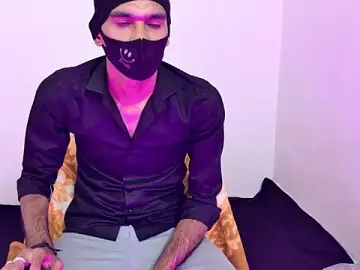 Stripchat Sex Chat of Max_morning_star