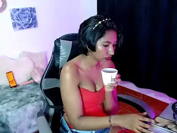 Stripchat Sex Cam of Samanta_777