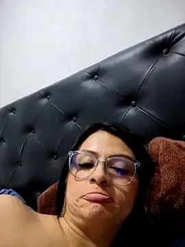 Stripchat Watch Live Sex Cams of Linda_Lars