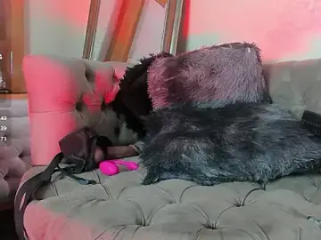 Stripchat Watch Live Sex Cams of MirandaSould