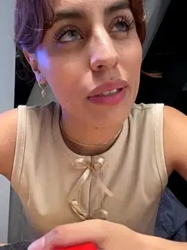 Stripchat Nude Webcam of Katee_Jones