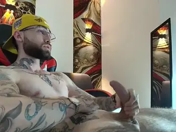 Stripchat Sex Cam of Luke_davis01