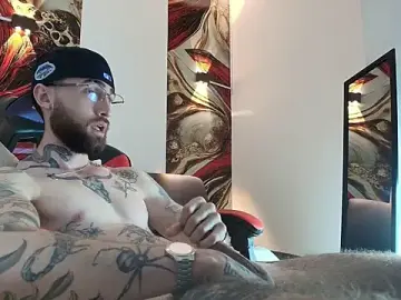 Stripchat Live Porn of Luke_davis01