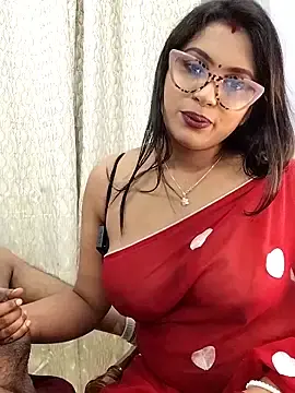 Stripchat Adult Webcam of Queen_Doll