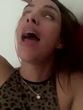 ofjuliaa from stripchat