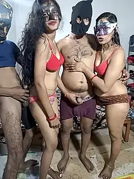 Stripchat Free Porn Cam of sexy_Family4