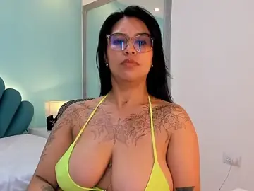 Stripchat Free Live Porn of sharlott18