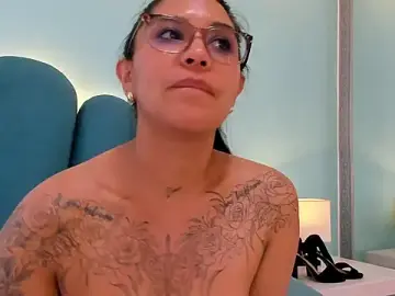 Stripchat Best Webcam of sharlott18