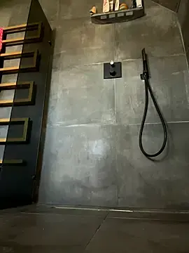 Stripchat Nude Webcam of Bella-Tight