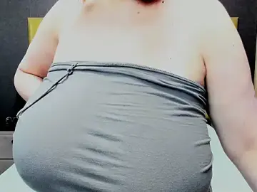 KiraLeila from stripchat