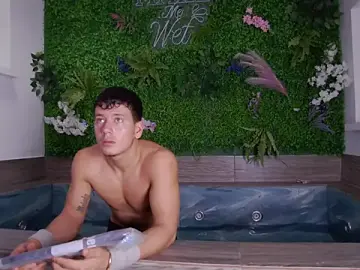 Stripchat Watch Live Sex Cams of MagnusKnight_