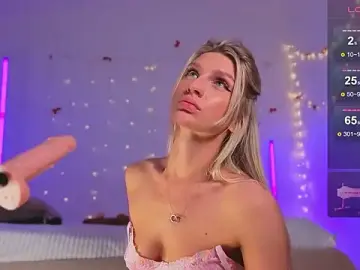 Stripchat Best live sex cam show of Nicole_Hampton