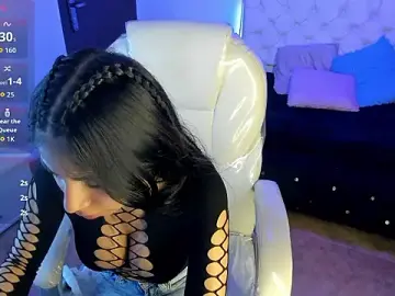 lunitaa18 from stripchat