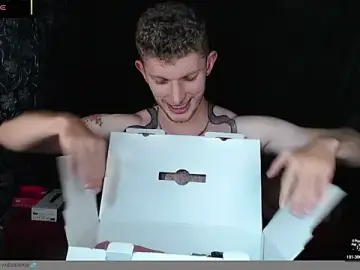 Stripchat Adult Webcams of andrewxbi