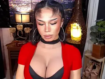 Stripchat Adult Webcam of WILDROXIE