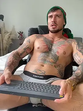Stripchat Sex Cam of DimitriSullivan_