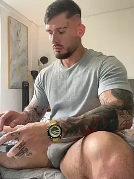 Stripchat Adult Video Chat of DimitriSullivan_