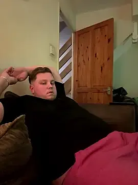 Stripchat Nude Webcam of Lukeyboy027