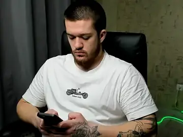 Stripchat Free Porn Cam of Well_boy