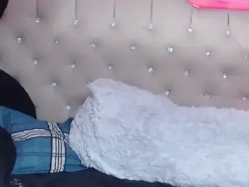 Stripchat Live Sex Cam of eimyy_rouse