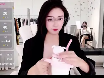 yangyang-777 from stripchat