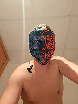 Stripchat Sex Cam of Alex_piloto_82