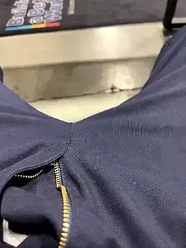 Stripchat Live Sex Cam of 66Retro99