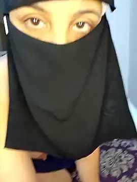 Stripchat Live Sex Cam of Ghizosexx69