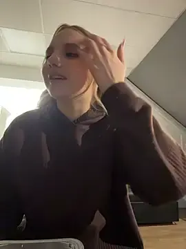 Stripchat Nude Webcam of Sky_Cutie