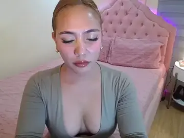 Stripchat Live Sex Cam of ur_seductivelaura