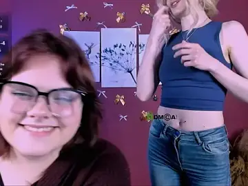 Stripchat Live Porn of mia_starrr_