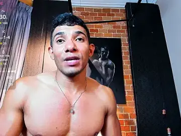 Stripchat Adult Webcam of IAN_KNOX