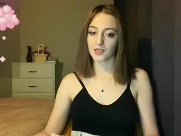 Stripchat Sex Cam of white_liillyy