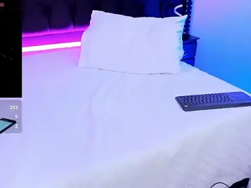 Stripchat Sex Cam of NicoKingg_