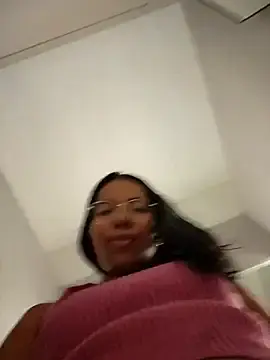 Stripchat Watch Live Sex Cams of SheenaBrooke