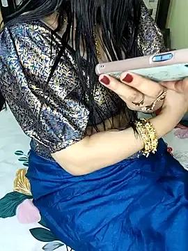 Stripchat Adult Webcams of PRIYA_22