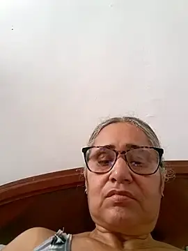 Stripchat Live Porn of _candi