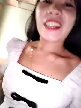 gugu0022 from stripchat