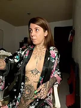 Izy_cute_ from stripchat