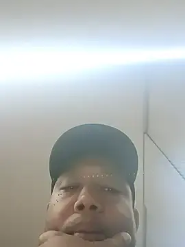 Stripchat Watch Live Sex Cams of paulpovb