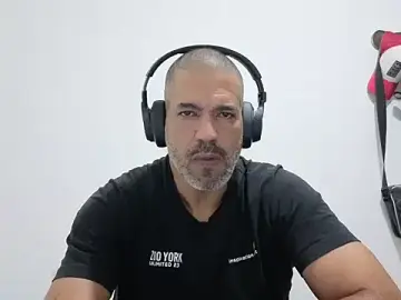 Stripchat Nude Webcam of jackbigcock11