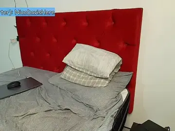 Stripchat Nude Webcam of NicoDavisOfficial