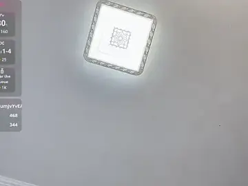 Stripchat Free Porn Cam of camille-w