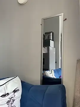 Stripchat Adult Webcam of Curveysinaa