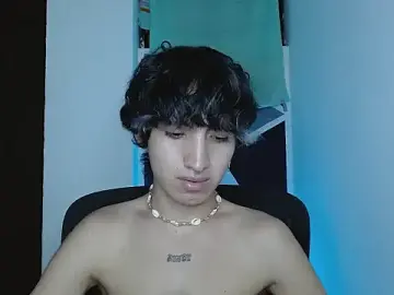 Stripchat Watch Live Sex Cams of littlextreme