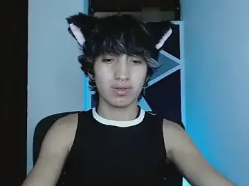 Stripchat Free Porn Cam of littlextreme